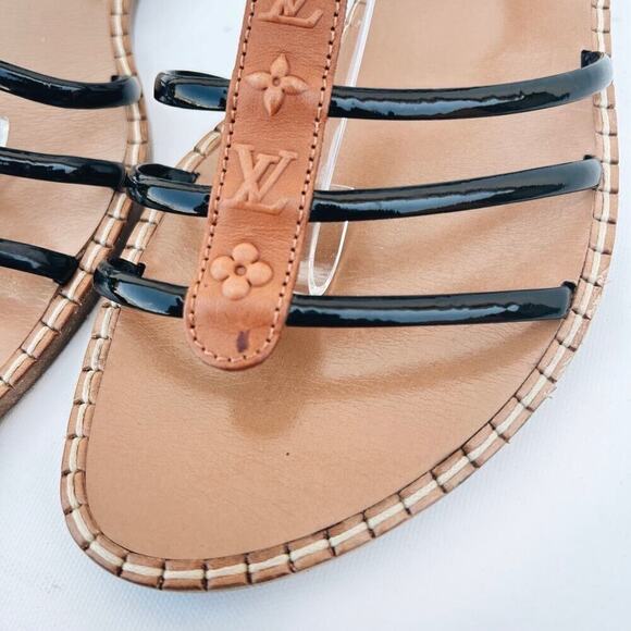 Louis Vuitton Gladiator Sandals Flats Strappy
Black LV Logo Leather 41 Ankle 11 - Picture 14 of 14